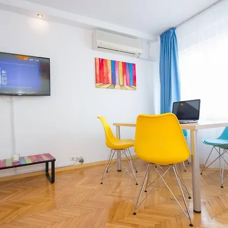 Apartment Colors Cismigiu Gardens Bucharest